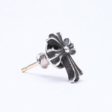 将图片加载到图库查看器，極美品 CHROME HEARTS クロムハーツ ピアス イヤリング CH クロスファット スタッド シルバーピアス シルバー925 重量約0.83g 片耳 中古 4a005753