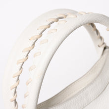 将图片加载到图库查看器，極美品 BALENCIAGA バレンシアガ メタリックエッジシティ レザー 2WAY ハンドバッグ ショルダーバッグ ホワイト アイボリー ゴールド金具 390154 中古 4a005560