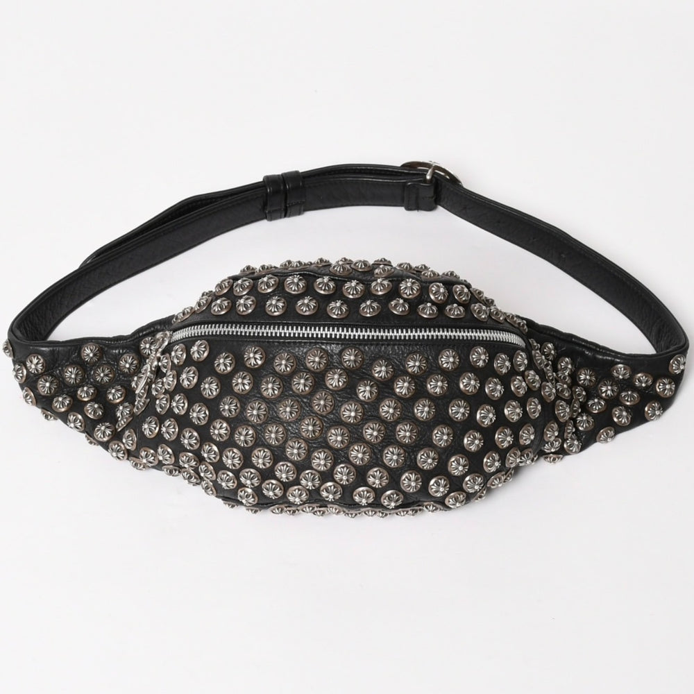 極美品 CHROME HEARTS クロムハーツ #1スナットパック ピラミッド クロスボールスタッズ ボディバッグ レザー ダガージップ ブラック 中古 4a005747