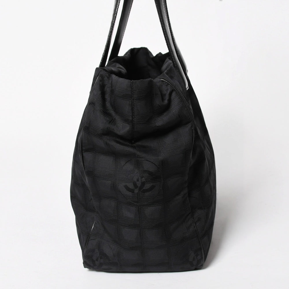 CHANEL New Travel Line Tote Bag MM A15991 Black Nylon Jacquard No. 9 Coco Mark Gold Hardware Good Condition Used 4a005811