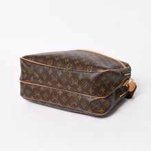 将图片加载到图库查看器中。 極美品 LOUIS VUITTON ルイヴィトン リポーターGM ショルダーバッグ M45252 モノグラムキャンバス ブラウン ゴールド金具 美品 中古 4a005785