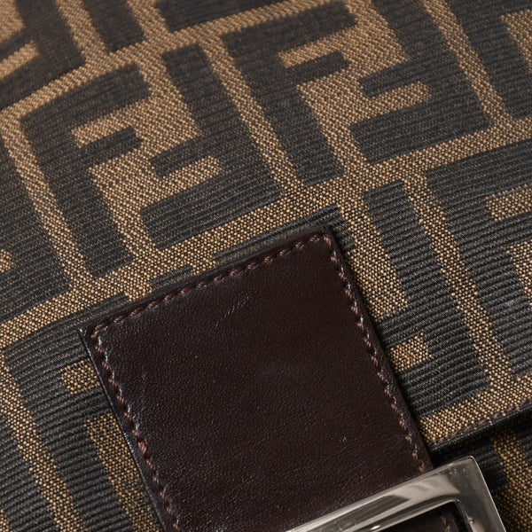 FENDI フェンディ ズッカ柄 マンマバケット ショルダーバッグ 26325 キャンバス レザー ブラウン FFバックル シルバー金具 美品 中古 4a005783