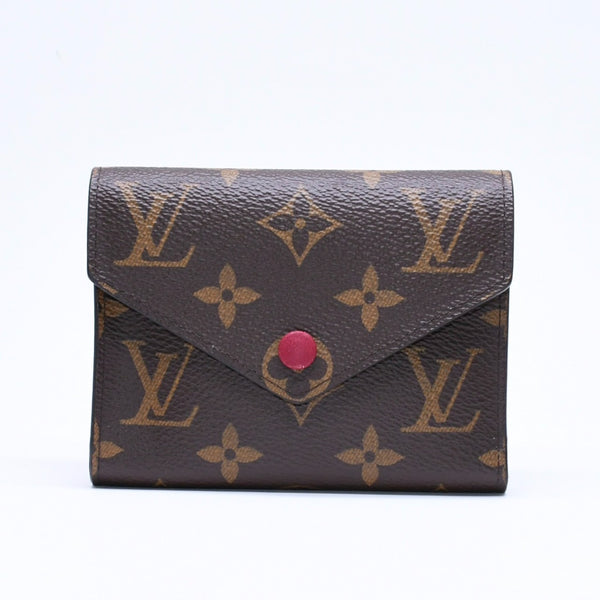 極美品 LOUIS VUITTON ルイヴィトン ポルトフォイユ ヴィクトリーヌ M41938 三つ折り財布 モノグラム ブラウン フューシャ中古 4a005799