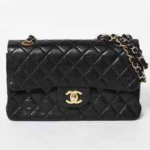 将图片加载到图库查看器中。 CHANEL 新型 シャネル マトラッセ23 Wフラップ Wチェーンショルダーバッグ A2500 7番台 ココマーク ラムスキン ブラック 美品 中古 4a005888