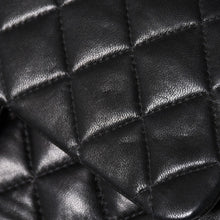 将图片加载到图库查看器中。 CHANEL 新型 シャネル マトラッセ23 Wフラップ Wチェーンショルダーバッグ A2500 7番台 ココマーク ラムスキン ブラック 美品 中古 4a005888