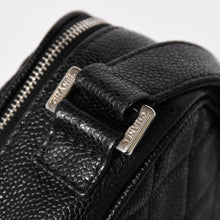 画像をギャラリービューアに読み込む, CHANEL シャネル ショルダーバッグ 11番台 ココマーク キャビアスキン レザー ブラック シルバー金具 美品 中古 4a005891