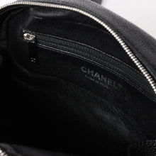 画像をギャラリービューアに読み込む, CHANEL シャネル ショルダーバッグ 11番台 ココマーク キャビアスキン レザー ブラック シルバー金具 美品 中古 4a005891