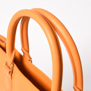 LOUIS VUITTON ルイヴィトン サックプラGM トートバッグ ビジネスバッグ スクエア型 エピ エピレザー オレンジ ゴールド金具 M5908H 美品 中古 4a005832