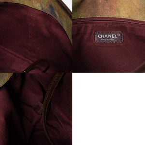 極美品 CHANEL シャネル エンブロイダリー メッセンジャーバッグ 21番台 A92790 グラフィティ カーキ ココマーク 中古 4a005833