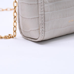 極美品 GIANNI CHIARINI ジャンニキアリーニ ショルダーバッグ マイクロミニバッグ チェーン クロコ型押し レザー アイボリー ゴールド金具 中古 4a005819