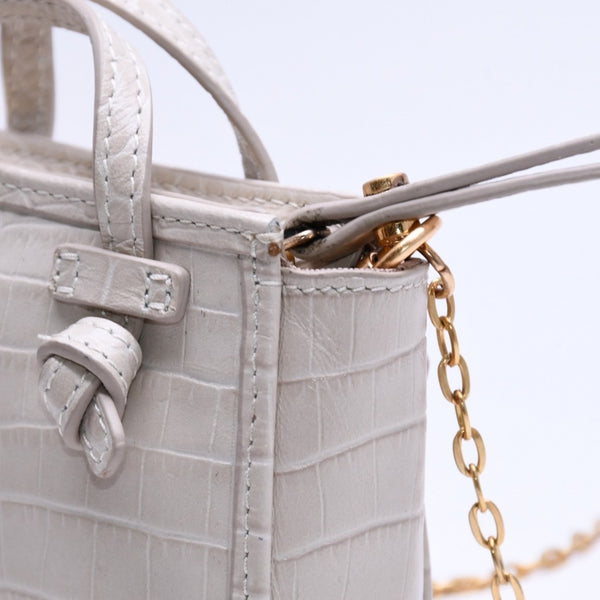 極美品 GIANNI CHIARINI ジャンニキアリーニ ショルダーバッグ マイクロミニバッグ チェーン クロコ型押し レザー アイボリー ゴールド金具 中古 4a005819