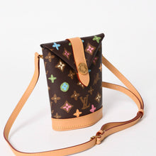 画像をギャラリービューアに読み込む, 極美品 LOUIS VUITTON ルイヴィトン エンベロップポーチ ショルダーバッグ M83344 タイラー・ザ・クリエイター モノグラム クラギー 中古 4a005869