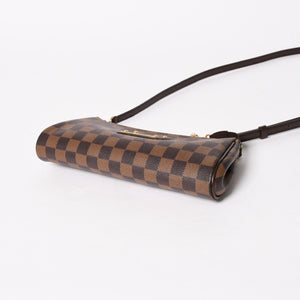 極美品 LOUIS VUITTON ルイヴィトン ポシェット エヴァ モノグラム M95567 ブラウン ゴールド金具 中古 4a005824