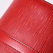 Load the image into the gallery viewer. 極美品 LOUIS VUITTON ルイヴィトン ハンドバッグ トートバッグ M52227 エピ スフロ レッド ゴールド金具 中古 4a006097