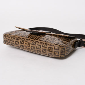 FENDI フェンディ マンマバケット ワンショルダーバッグ 8BR000 ズッキーノ ビニール ブラウン ブロンズ金具 美品 中古 4a005899