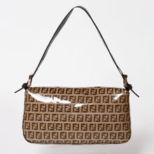 画像をギャラリービューアに読み込む, FENDI フェンディ マンマバケット ワンショルダーバッグ 8BR000 ズッキーノ ビニール ブラウン ブロンズ金具 美品 中古 4a005899