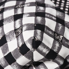 画像をギャラリービューアに読み込む, 極美品 CHANEL シャネル クルーズライン ギンガムチェック トートバッグ ボストンバッグ ホワイト ブラック 14番台 ココマーク シルバー金具 中古 4a005934
