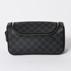 極美品 LOUIS VUITTON ルイヴィトン ダミエグラフィット トワレ ポーチ トラベルバッグ トラベルポーチ N47625 ブラック 中古 4a006050
