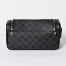 画像をギャラリービューアに読み込む, 極美品 LOUIS VUITTON ルイヴィトン ダミエグラフィット トワレ ポーチ トラベルバッグ トラベルポーチ N47625 ブラック 中古 4a006050