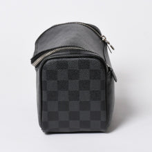 画像をギャラリービューアに読み込む, 極美品 LOUIS VUITTON ルイヴィトン ダミエグラフィット トワレ ポーチ トラベルバッグ トラベルポーチ N47625 ブラック 中古 4a006050