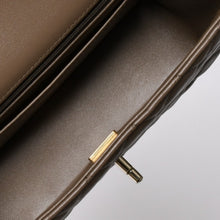 画像をギャラリービューアに読み込む, 新品同様 CHANEL シャネル ミニマトラッセ ショルダーバッグ ランダム番台 ラムスキン グレージュ ゴールド金具 中古 4a006022