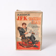 画像をギャラリービューアに読み込む, KAMAR カマー J.Fケネディ アメリカ大統領 ロッキングチェア オルゴール フィギュア ホビー 人形 美品 中古 4a005883