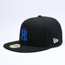 画像をギャラリービューアに読み込む, 新品未使用 MANNAHATTA NYC マナハッタ NYC FUEGO LOGO NEWERA 59FIFTY サイズ7 3/8(58.7cm) ブラック ブルー ニューヨークヤンキース 中古 4a005965