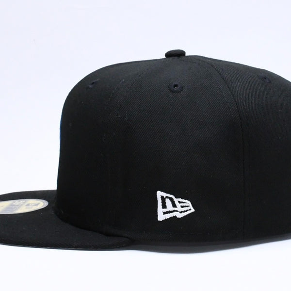新品未使用 MANNAHATTA NYC マナハッタ NYC FUEGO LOGO NEWERA 59FIFTY サイズ7 3/8(58.7cm) ブラック ブルー ニューヨークヤンキース 中古 4a005965