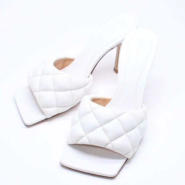 BOTTEGAVENETA ボッテガヴェネタ PADDED MULES パデッド ミュール サンダル 729764 サイズ36 1/2 ホワイト ブラウン 美品 中古 4a005944