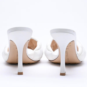 BOTTEGAVENETA ボッテガヴェネタ PADDED MULES パデッド ミュール サンダル 729764 サイズ36 1/2 ホワイト ブラウン 美品 中古 4a005944