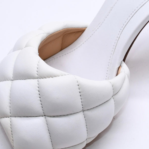 BOTTEGAVENETA ボッテガヴェネタ PADDED MULES パデッド ミュール サンダル 729764 サイズ36 1/2 ホワイト ブラウン 美品 中古 4a005944