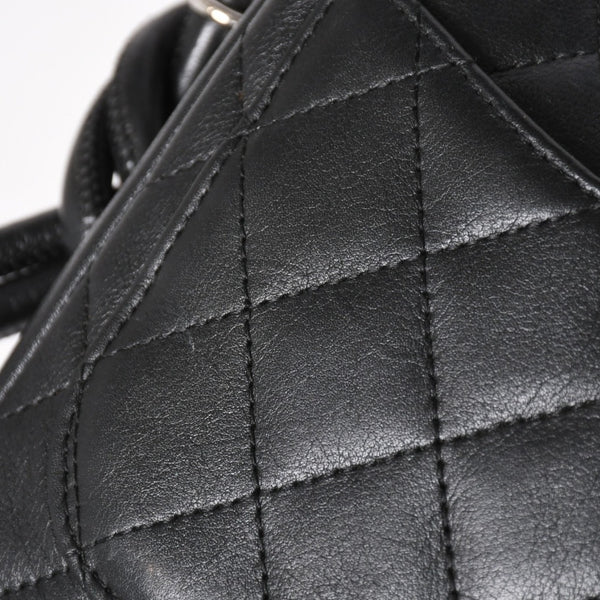 極美品 CHANEL シャネル ミニ カンボン ショルダーバッグ ミッディアムポシェット ブラック ホワイト 9番台 ラムスキン 中古 4a005895
