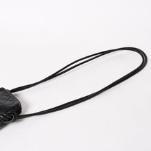 画像をギャラリービューアに読み込む, 極美品 CHANEL シャネル ミニ カンボン ショルダーバッグ ミッディアムポシェット ブラック ホワイト 9番台 ラムスキン 中古 4a005895
