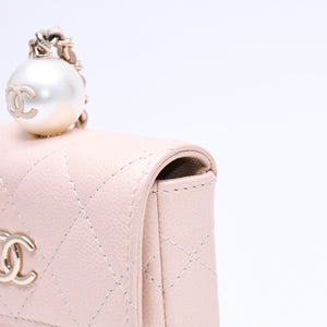 新品同様品 CHANEL シャネル ミニマトラッセ チェーンショルダーバッグ 31番台 ココマーク キャビアスキン ピンク 中古 4a005906