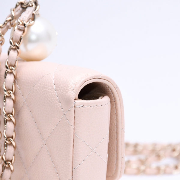 新品同様品 CHANEL シャネル ミニマトラッセ チェーンショルダーバッグ 31番台 ココマーク キャビアスキン ピンク 中古 4a005906