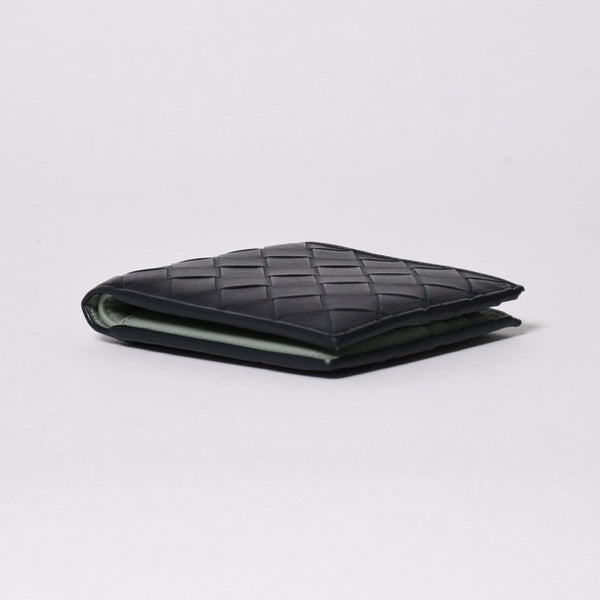 BOTTEGA VENETA ボッテガヴェネタ 二つ折り財布 財布 イントレチャート ブラック ライトグリーン 美品 中古 4a006095