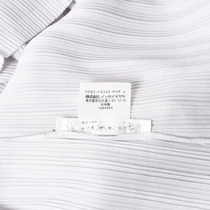 極美品 ISSEI MIYAKE イッセイミヤケ PLEATS PLEASE プリーツプリーズ ハイネック ホワイト ライトブルー 長袖シャツ 中古 4a006004