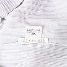 画像をギャラリービューアに読み込む, 極美品 ISSEI MIYAKE イッセイミヤケ PLEATS PLEASE プリーツプリーズ ハイネック ホワイト ライトブルー 長袖シャツ 中古 4a006004
