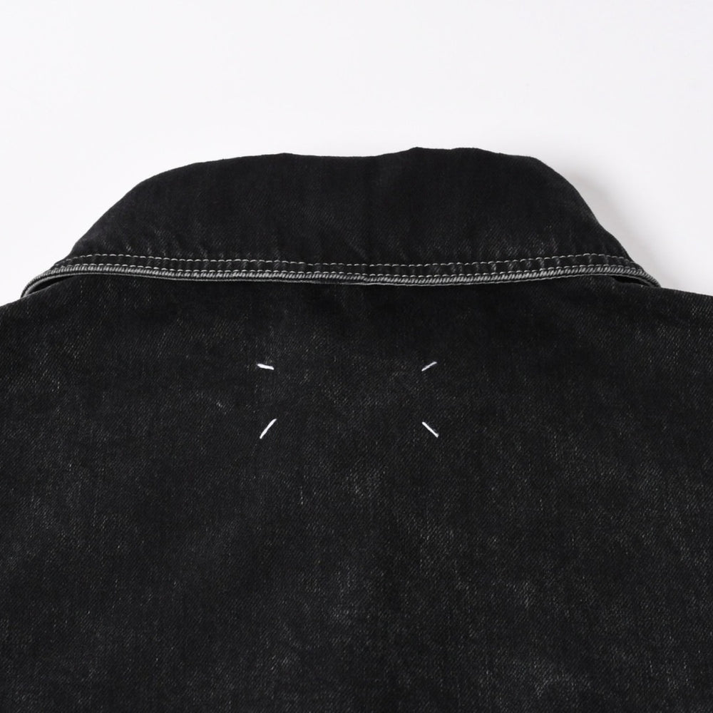 新品同様 MAISON MARGIELA メゾンマルジェラ ブラック ペンキ 飛沫模様 デニムジャケット S51AM0475 S30842 ブラック サイズ48 中古 4a006129