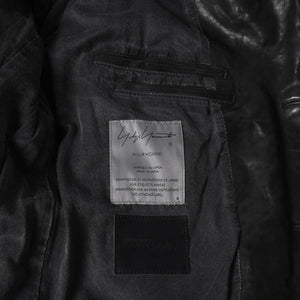 極美品 YOHJI YAMAMOTO ヨウジヤマモト ISAMU KATAYAMA BACKLASH 2026SS 3ボタン テーラードジャケット HK-J96-700 レザー サイズ4 中古 4a006127