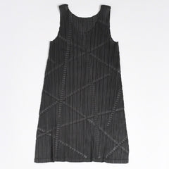 極美品 PLEATS PLEASE ISSEY MIYAKE プリーツプリーズ イッセイミヤケ タンクトップ プリーツ加工 サイズ3 ポリエステル カーキ 中古 4a006007