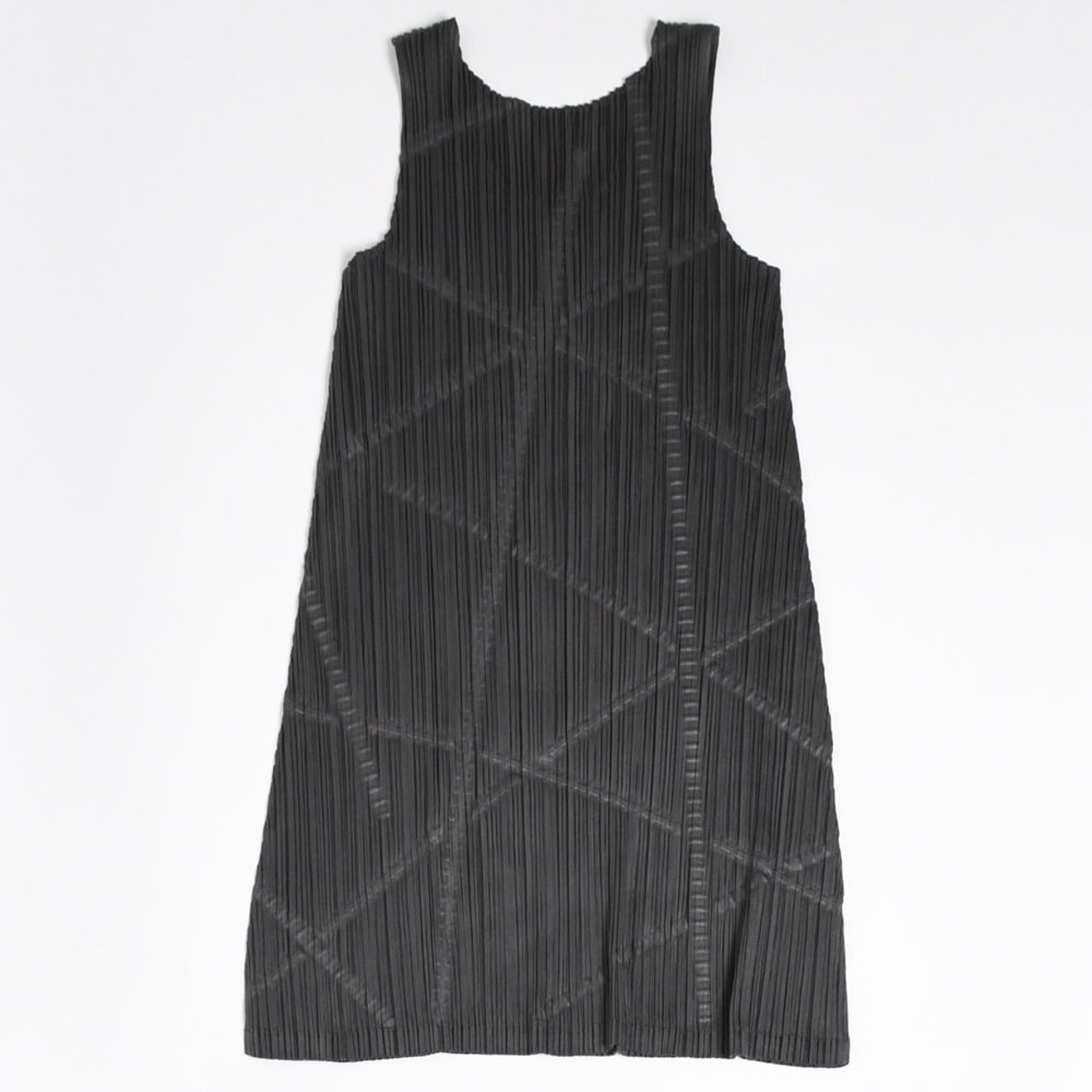 極美品 PLEATS PLEASE ISSEY MIYAKE プリーツプリーズ イッセイミヤケ タンクトップ プリーツ加工 サイズ3 ポリエステル カーキ 中古 4a006007