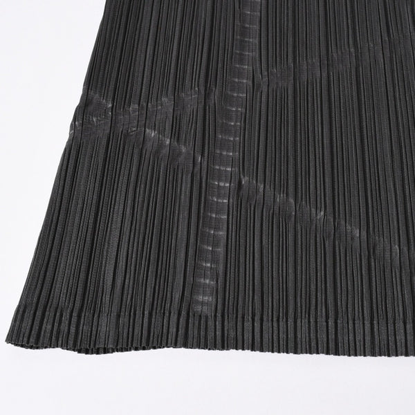 極美品 PLEATS PLEASE ISSEY MIYAKE プリーツプリーズ イッセイミヤケ タンクトップ プリーツ加工 サイズ3 ポリエステル カーキ 中古 4a006007