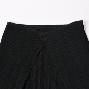 極美品 PLEATS PLEASE ISSEY MIYAKE プリーツプリーズ イッセイミヤケ ロングスカート プリーツ加工 サイズ1 ポリエステル ブラック 中古 4a006016