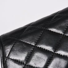 画像をギャラリービューアに読み込む, CHANEL シャネル ミニマトラッセ Sフラップ Sチェーンショルダーバッグ 1番台 パリ限定 ココマーク ラムスキン ブラック ゴールド/シルバー金具 美品 中古 4a006024