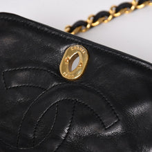 画像をギャラリービューアに読み込む, CHANEL シャネル ミニマトラッセ Sフラップ Sチェーンショルダーバッグ 1番台 パリ限定 ココマーク ラムスキン ブラック ゴールド/シルバー金具 美品 中古 4a006024