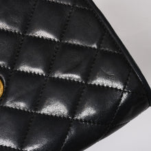 画像をギャラリービューアに読み込む, CHANEL シャネル ミニマトラッセ Sフラップ Sチェーンショルダーバッグ 1番台 パリ限定 ココマーク ラムスキン ブラック ゴールド/シルバー金具 美品 中古 4a006024