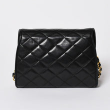 画像をギャラリービューアに読み込む, CHANEL シャネル ミニマトラッセ Sフラップ Sチェーンショルダーバッグ 1番台 パリ限定 ココマーク ラムスキン ブラック ゴールド/シルバー金具 美品 中古 4a006024