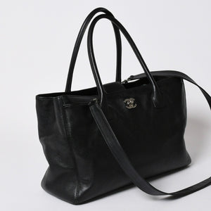 CHANEL シャネル エグゼクティブトート ミディアム トートバッグ A15206 12番台 ココマーク キャビアスキン ブラック 美品 中古 4a005933