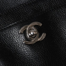 画像をギャラリービューアに読み込む, CHANEL シャネル エグゼクティブトート ミディアム トートバッグ A15206 12番台 ココマーク キャビアスキン ブラック 美品 中古 4a005933